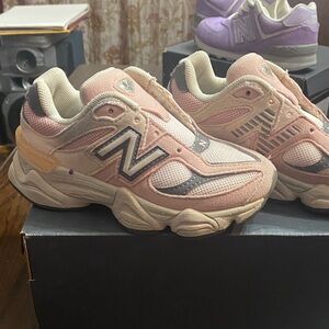 New Balance girls Blush and Beige 9060 Sneakers